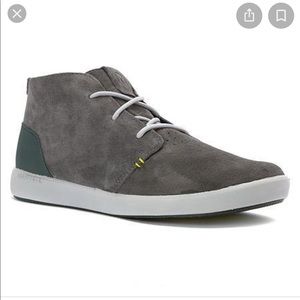 Men’s Merrell suede chukka